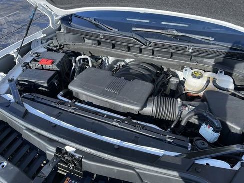 Used 2023 GMC Yukon XL SLT image 30