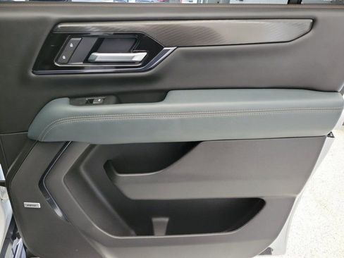 Certified 2025 GMC Yukon XL AT4 w/ AT4 Premium Plus Package image 24