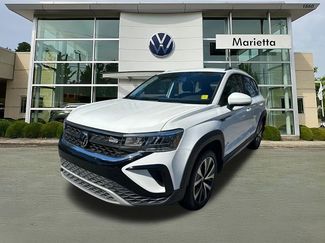 Used 2022 Volkswagen Taos SE video 1