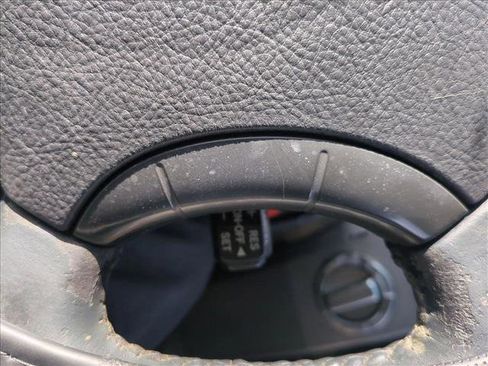 Used 2004 Toyota 4Runner Limited image 14