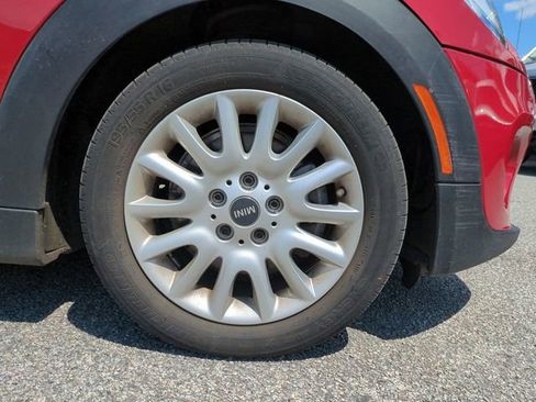 Used 2016 MINI Cooper 4-Door Hardtop FWD image 11