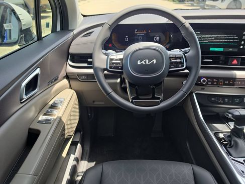 New 2026 Kia Carnival EX FWD image 14