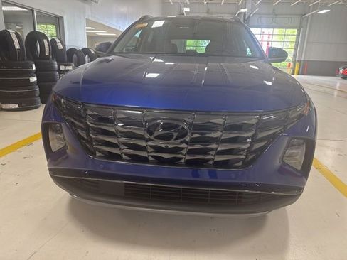 Used 2023 Hyundai Tucson Limited AWD/4WD image 2