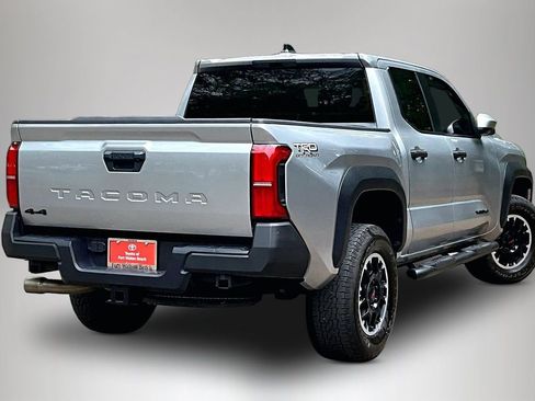Used 2024 Toyota Tacoma TRD Off-Road AWD/4WD image 5