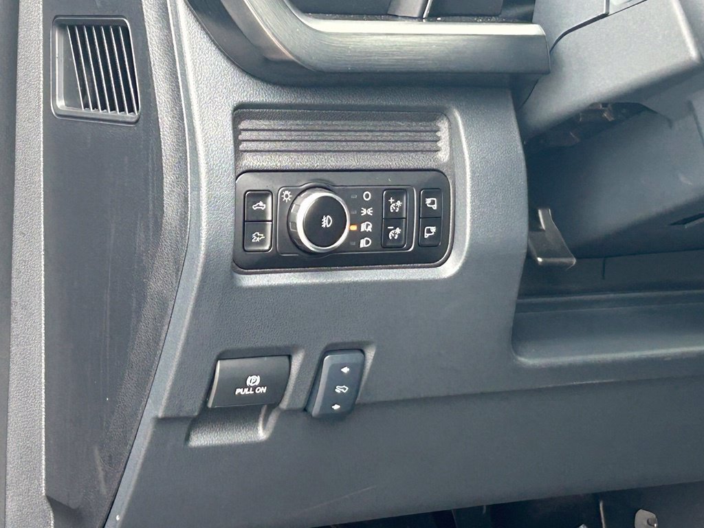 Used 2026 Ford F250 Lariat w/ Black Appearance Package AWD/4WD image 39