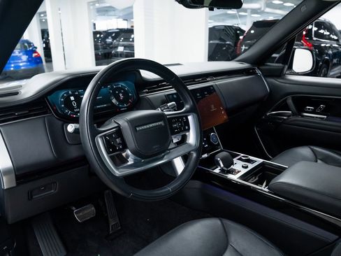 Used 2022 Land Rover Range Rover SE image 19