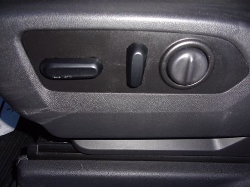 Used 2020 Chevrolet Silverado 1500 LTZ w/ LTZ Premium Package image 15