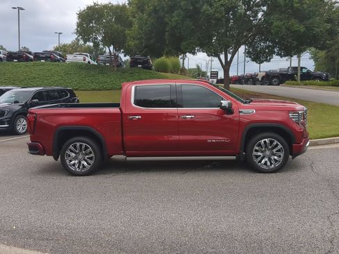 Used 2024 GMC Sierra 1500 Denali w/ Denali Reserve Package AWD/4WD image 9