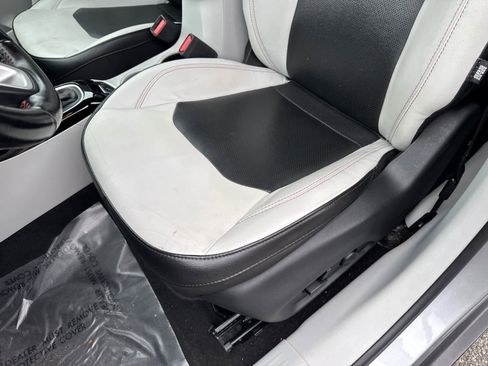 Used 2020 Jeep Compass Limited image 16