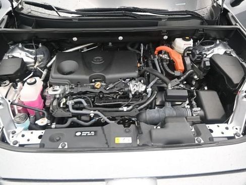Used 2022 Toyota RAV4 XLE Premium AWD/4WD image 20
