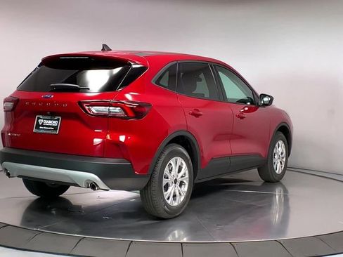 Used 2025 Ford Escape Active FWD image 8