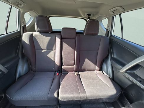 Used 2016 Toyota RAV4 XLE FWD image 14