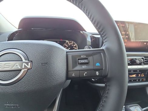 New 2026 Nissan Pathfinder SV image 12