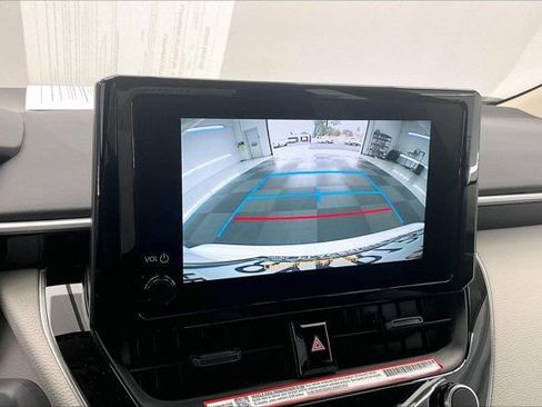 Used 2026 Toyota Corolla LE FWD image 24