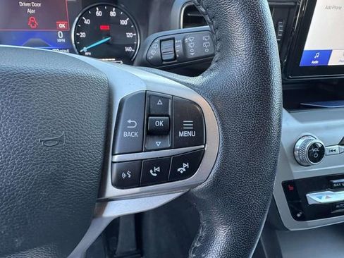 Used 2022 Ford Explorer XLT w/ Equipment Group 202A image 13