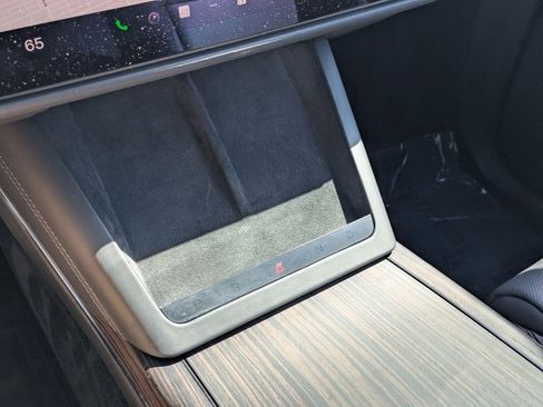 Used 2023 Tesla Model X image 20