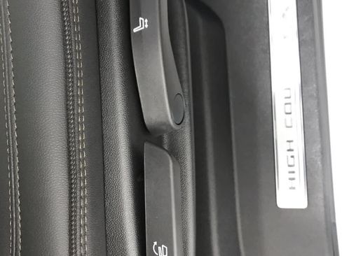 New 2026 Chevrolet Suburban High Country w/ Sun And Tow Package image 25