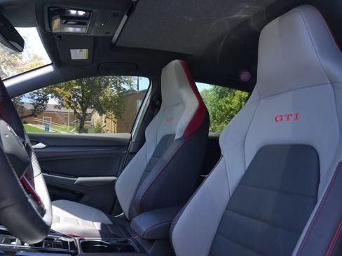 Used 2024 Volkswagen GTI SE FWD image 11