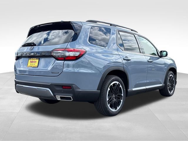 New 2026 Honda Pilot Touring image 7