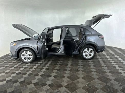 Certified 2024 Honda HR-V LX image 12