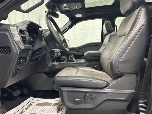 Used 2025 Ford F150 Lariat w/ Equipment Group 501A Mid image 15