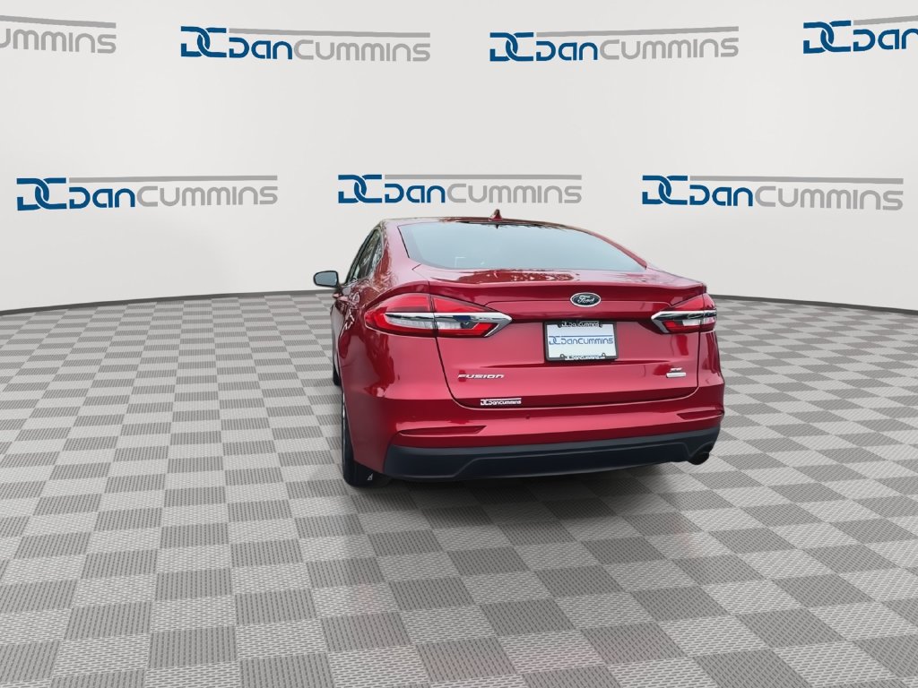 Used 2020 Ford Fusion SE FWD image 7