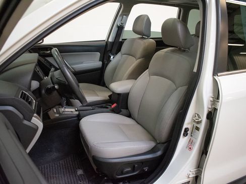 Used 2018 Subaru Forester 2.5i Limited AWD/4WD image 19
