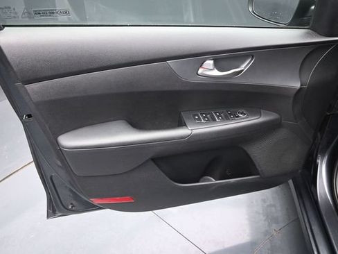 Used 2020 Kia Forte Sedan FWD image 13