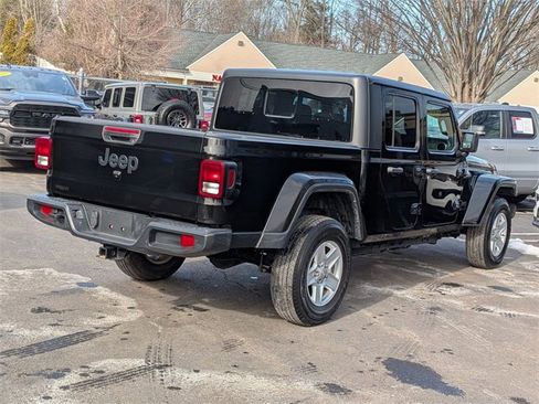 Certified 2022 Jeep Gladiator Sport image 3