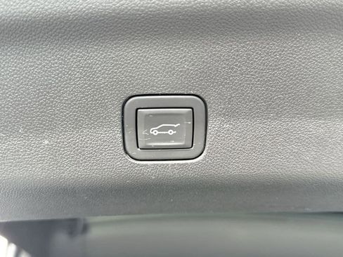 Certified 2024 Chevrolet Tahoe LT image 25