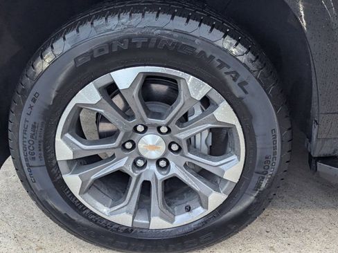 Used 2025 Chevrolet Tahoe LT image 9