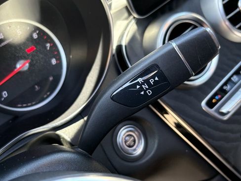 Used 2020 Mercedes-Benz GLC 300 image 21