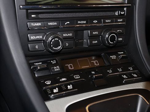 Used 2014 Porsche 911 Turbo S image 51