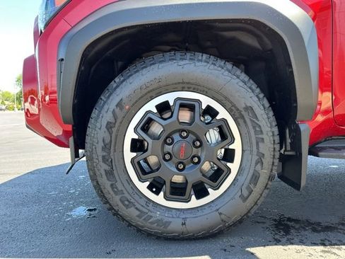New 2026 Toyota 4Runner TRD Off-Road Premium AWD/4WD image 10