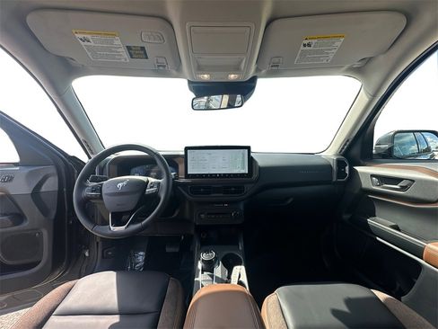 Used 2025 Ford Bronco Sport Outer Banks w/ Outer Banks Tech Package+ image 14