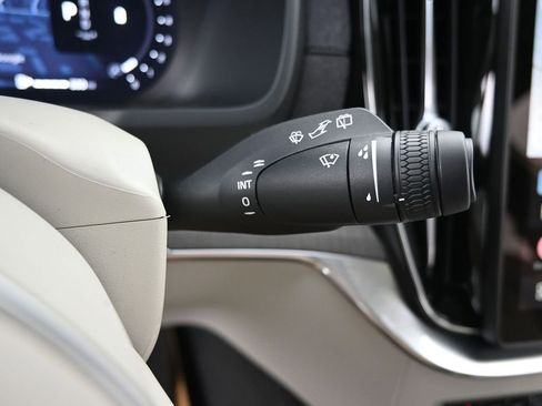 New 2026 Volvo XC90 B6 Ultra w/ Protection Package AWD/4WD image 18