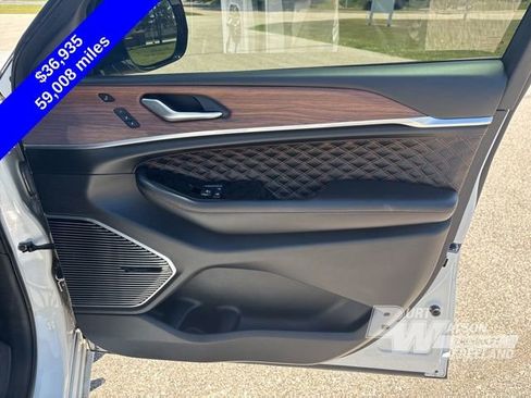 Used 2023 Jeep Grand Cherokee Summit w/ Adv Protech Group IV AWD/4WD image 28