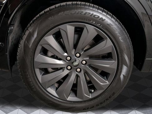 Used 2025 Land Rover Discovery Sport S AWD/4WD image 9