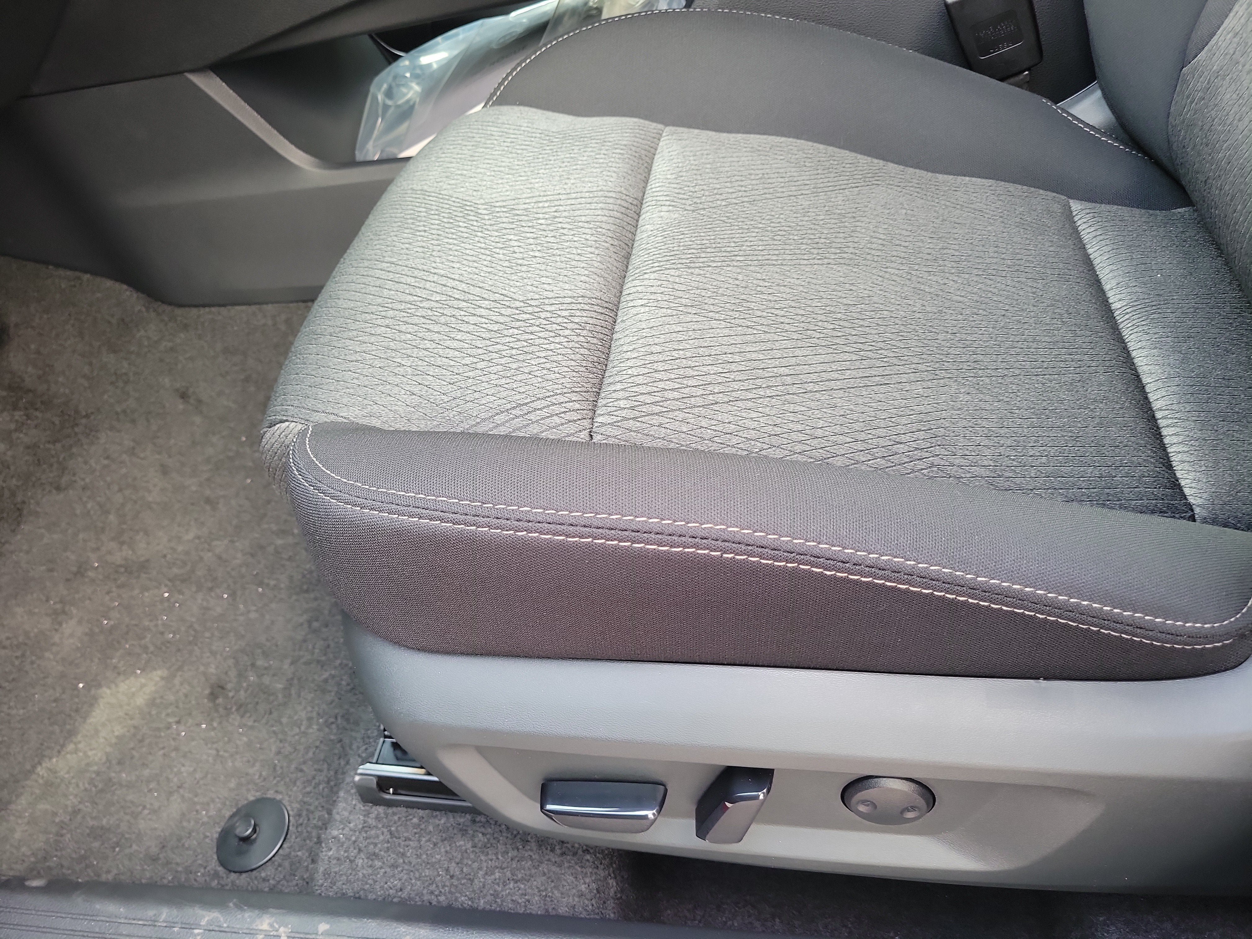 New 2027 Nissan Rogue SV FWD image 19