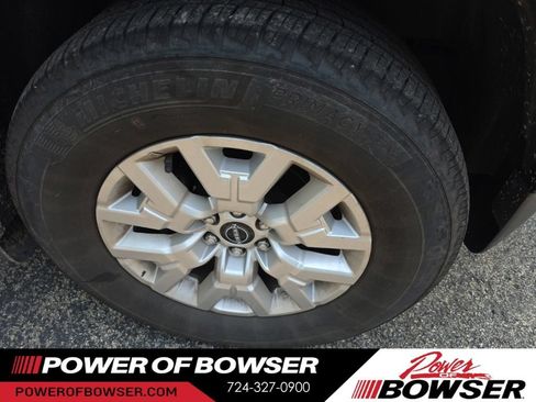 Used 2024 Nissan Frontier SV w/ Technology Package AWD/4WD image 11