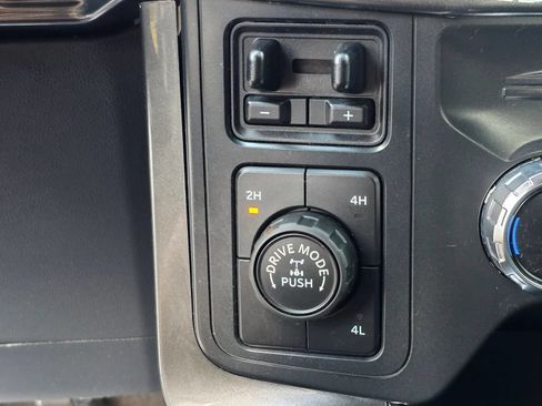 Used 2022 Ford F150 XLT w/ Equipment Group 302A High AWD/4WD image 18