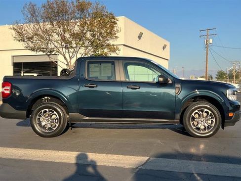 Certified 2022 Ford Maverick XLT image 3