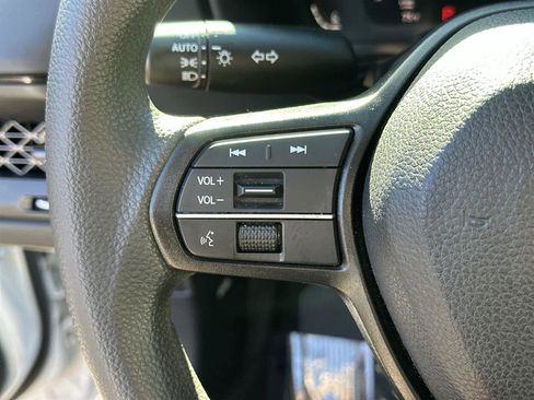 Used 2023 Honda Accord LX image 24