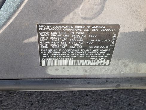 Used 2024 Volkswagen Atlas SE AWD/4WD image 33
