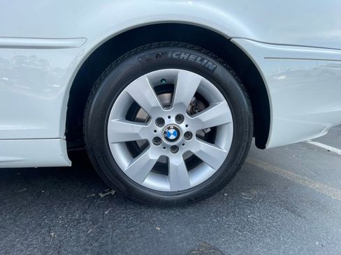 Used 2005 BMW 325Ci Convertible image 34