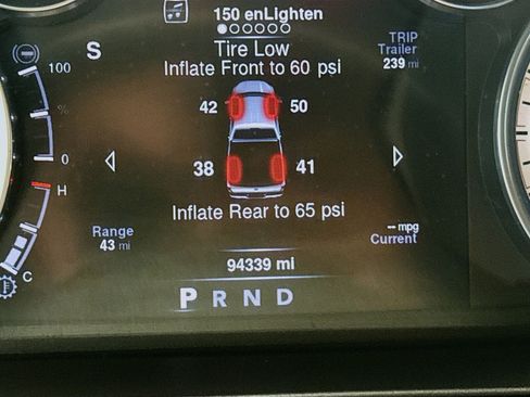 Used 2016 RAM 2500 Power Wagon w/ Luxury Group image 8