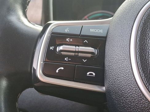 Used 2022 Kia Sorento EX image 23