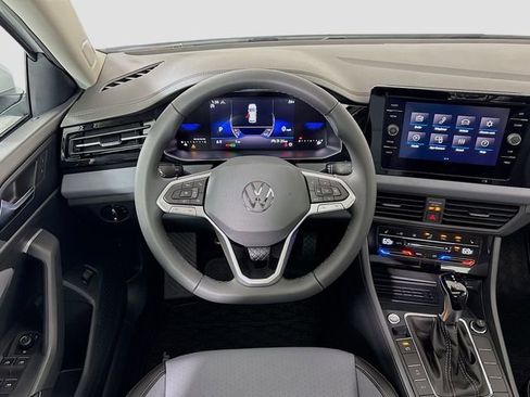 New 2026 Volkswagen Jetta SE image 22