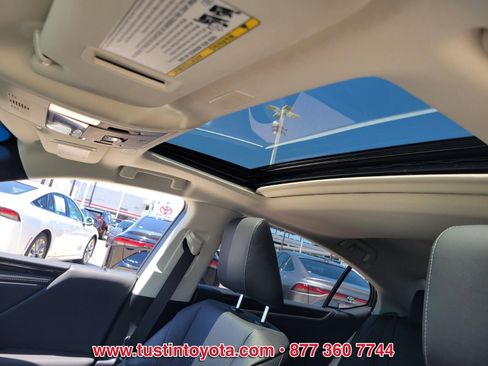 Used 2024 Lexus ES 350 w/ Accessory Package (Z1) FWD image 18