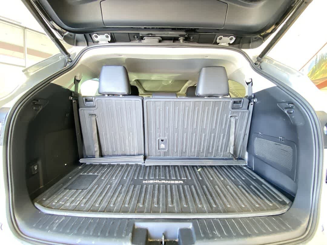 Used 2021 Toyota Highlander Platinum AWD/4WD image 27